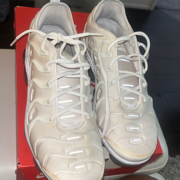 Men air vapormax plus - Picture 2 of 6